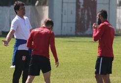 Balıkesirspor'da 2 futbolcu kadro dışı!