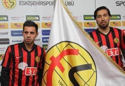 Eskişehirspor'da iki imza