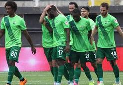 Akhisar'da 3 ayrılık!