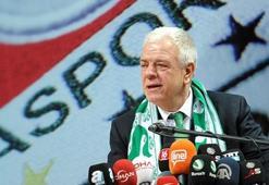 Ali Ay: Görevimin başındayım, bırakmıyorum