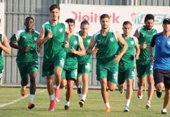 Bursaspor'da Emre Taşdemir tedavi için Katar'a gitti