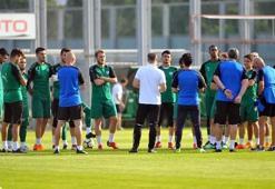Bursaspor'da birçok oyuncu ülkesinin yolunu tuttu