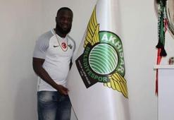 Akhisarspor'da Manu'dan 3 yıllık imza