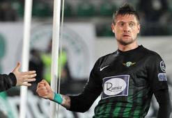 Akhisarspor, Seleznyov ile yollarını ayırma kararı aldı!