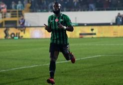 Akhisarspor'da Manu kampa katılmadı!