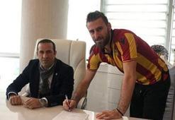 Yiğithan Güveli Yeni Malatyaspor'a imzayı attı