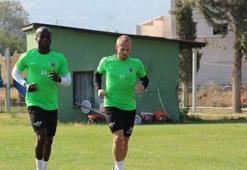 Akhisar'da Larsson'la yollar ayrıldı