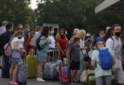 Yasaklar kalktı Ruslar Türkiye'ye akın etti! Günde 15 bin turist...