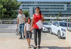 Üniversite sınavına giren Melek İpek kadınlara böyle seslendi