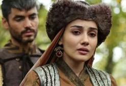 Uyanış Büyük Selçuklu'nun Turna Hatun'u Sevda Erginci süper minisiyle olay yarattı!