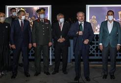 TBMM Başkanı Şentop, 15 Temmuz fotoğraflarından oluşan sergiyi açtı