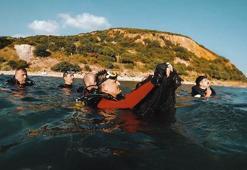 Bakan Pakdemirli, Marmara Denizinde dalış yaparak hayalet ağ çıkardı