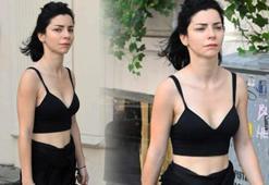 Merve Boluğur'dan maske eleştirisine yanıt! 'Benden sağlık geçer'