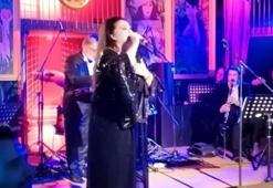 Ünlü şarkıcı sesini kaybetti! Onur Akay duyurdu