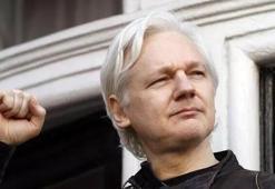 Assange'a ülkesinden şok! Vatandaşlığı düşürüldü