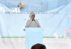 Emine Erdoğan: Hayvanlara yönelik suçlar oluşmadan çözüm üretmeliyiz