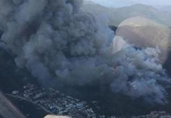 Marmaris'te orman yangını! Evler ve oteller tehdit altında