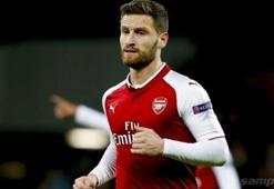 Adana Demirspor'dan Shkodran Mustafi bombası!