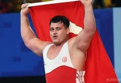 Rıza Kayaalp bronz madalya kazandı!