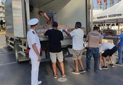 Aksaz Deniz Üs Komutanlığı'nın yardım kolileri Kızılay'a teslim edildi