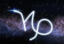 Oğlak burcu kadını hoşlandığını nasıl belli eder? Oğlak burcu kadını aşık olursa ne yapar?