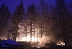 California'da devam eden yangın, eyalet tarihinin en büyük 2. yangını