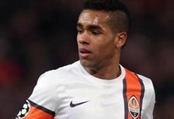 Alex Teixeira kimdir? Alex Teixeira hangi takımlarda oynadı, golleri ve kulüp kariyeri?