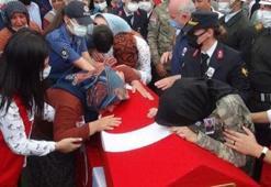 Ablası üniformasını, nişanlısı beresini giydi! Şehide son veda