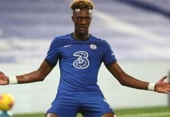 Roma Abraham'ı transfer etti Sörloth...