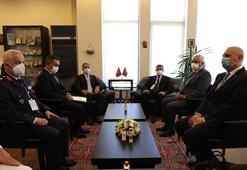Bakan Akar, Azerbaycanlı mevkidaşı Hasanov ile görüştü