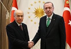 AK Parti ve MHP uzlaştı seçim barajı düşüyor!