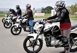 Kadınlara ücretsiz motosiklet eğitimi!