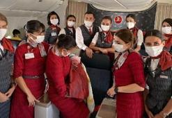 Tahliye uçuşunda Havva bebek dünyaya geldi