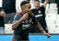 Batshuayi ve Alex Teixeira sınıfı geçti