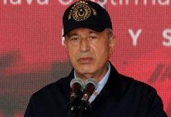 Bakan Akar'dan flaş Afganistan açıklaması: Mehmetçik dünya barışına hizmet ediyor