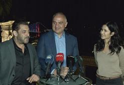Bakan Ersoy, Bollywood sinemasının yıldızlarını Çırağan Sarayı'nda konuk etti