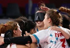 2020 Tokyo'da tarihi başarı! Kadınlar golbol finalinde  ABD'yi 9-2 yenen Türkiye, altın madalyaya ulaştı