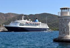 Marmaris'e 2 yıl aradan sonra deniz yoluyla turist geldi