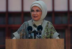 Emine Erdoğan, "Asırlık Tariflerle Türk Mutfağı" kitabının tanıtım  programında konuştu