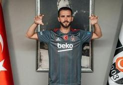 Beşiktaş'In dünyaca ünlü transferi Pjanic'ten şok açıklama! 'Yüzüme bakmadı'