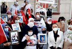 Binali Yıldırım'ın eşinden HDP il binası önündeki ailelere ziyaret