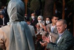 Cumhurbaşkanı Erdoğan, gençlerle şiir gecesinde bir araya geldi!