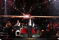 Rafet El Roman’dan romantik bir konser!
