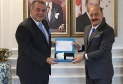 Turkuaz Kart uygulaması başladı! İlk kart teslim edildi