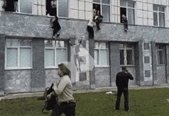 Rusya'da üniversitede silahlı saldırı! Öğrenciler pencereden atladı