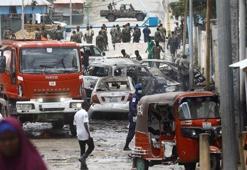 Somali'nin başkenti Mogadişu'da bomba yüklü araçla saldırı: Çok sayıda ölü var...