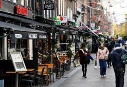 Hollanda'da 1,5 metre sosyal mesafe kuralı kalktı!