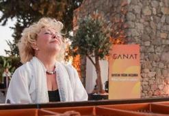 Gülsin Onay, Bodrum'da gün batımına karşı verdiği piyano resitaliyle büyüledi