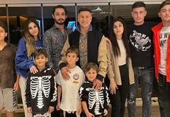 İzzet Yıldızhan’dan mutlu aile pozu! 9 çocuğuyla birlikte...