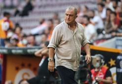 Galatasaray TT Stadı'nda Alanyaspor'a kaybetti tribünler iki futbolcuya dayanamadı! Önce ıslık sonra yuhalama...